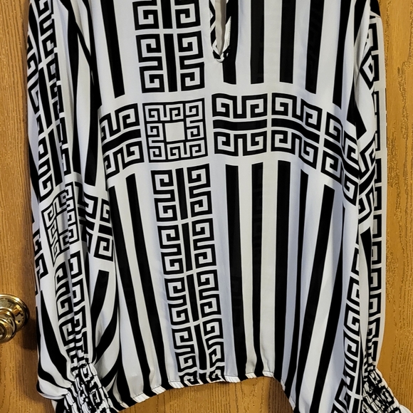 Ashley Stewart Printed Keyhole Blouse - Picture 3 of 8